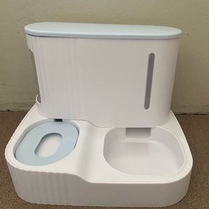 Pet food bowl automatic